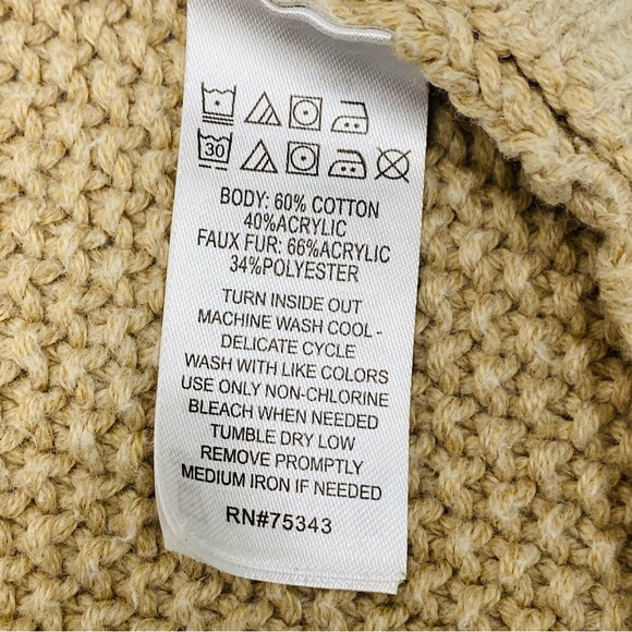 Aspen Kids Size M Tan Knit Turtleneck Poncho Sweater w/Buttons Faux Fur Trim - Picture 13 of 15